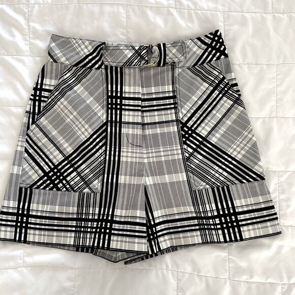 Diane Von Furstenberg High Waist Black White Plaid  Double D Loop Belted Shorts - Picture 7 of 14